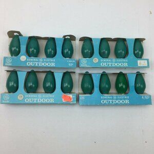 Vtg General Electric GE C9-1/2 Outdoor Christmas Lamps Green Bulbs Lot 4